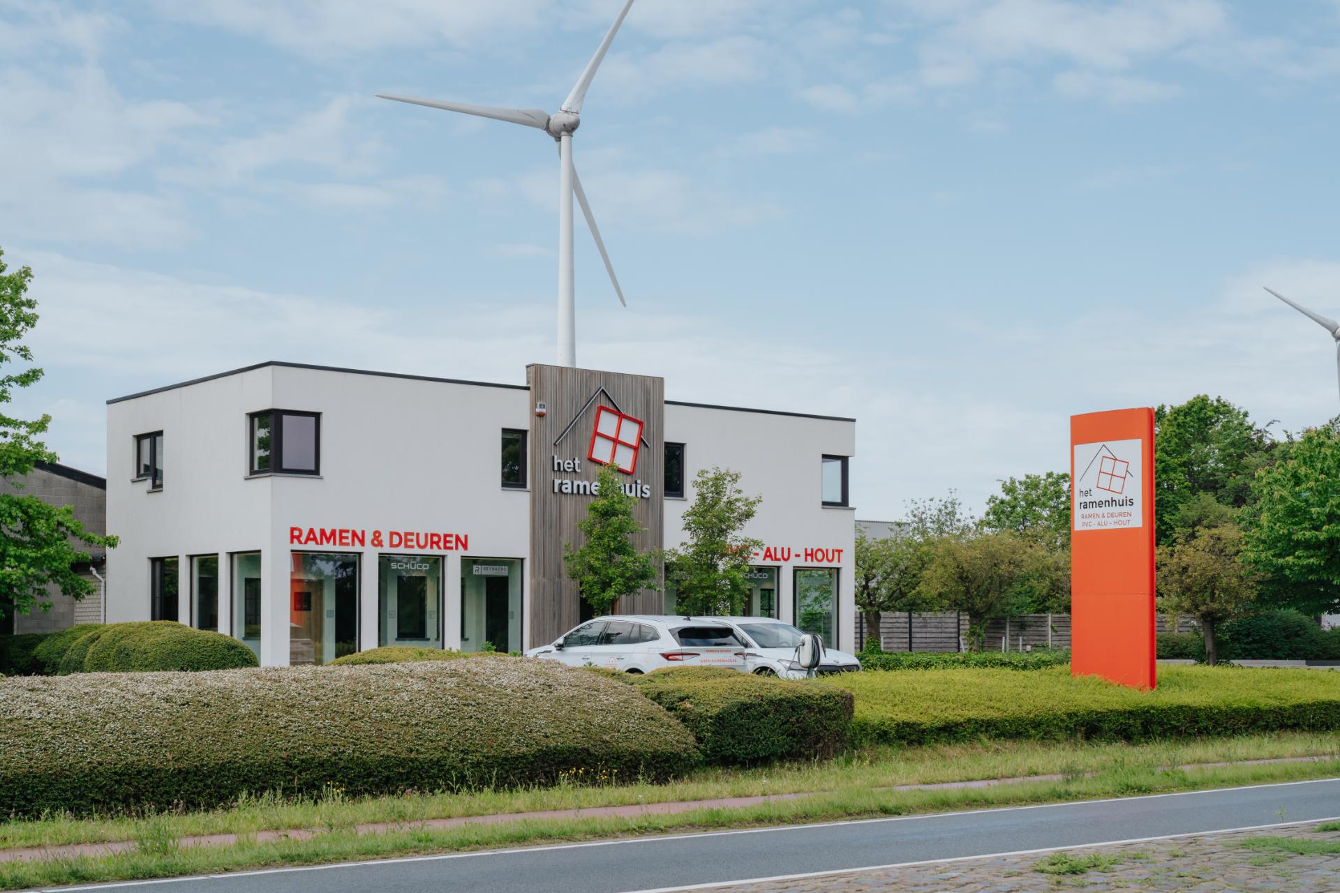 Moderne showroom voor ramen en deuren in België